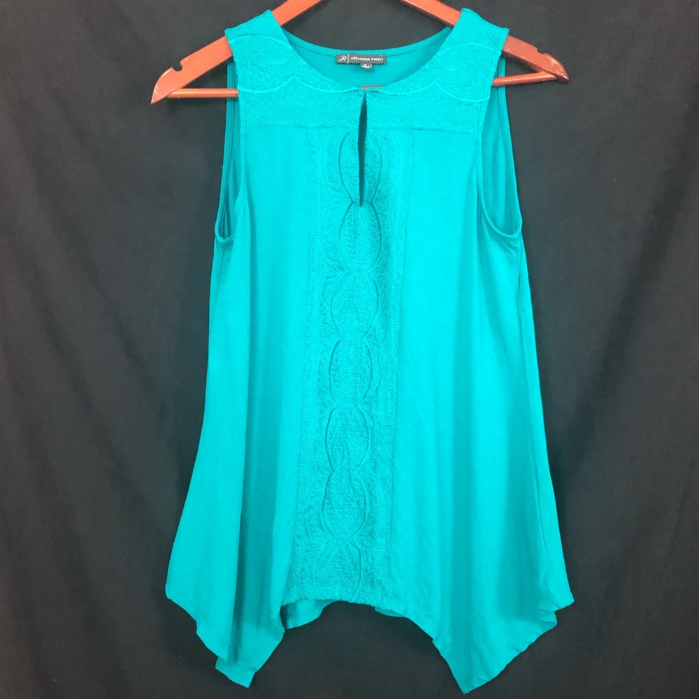 Adrianna Papell | Solid Sleeveless Shark Bite